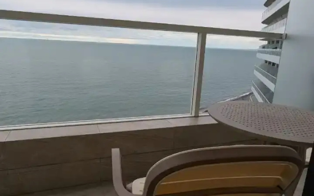 Apartamenty na plaze s vidom na more Bambo Bic Cihisdziri
