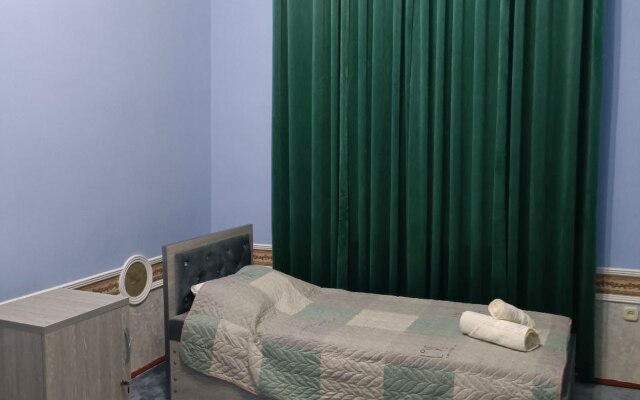 Isfan Guest House