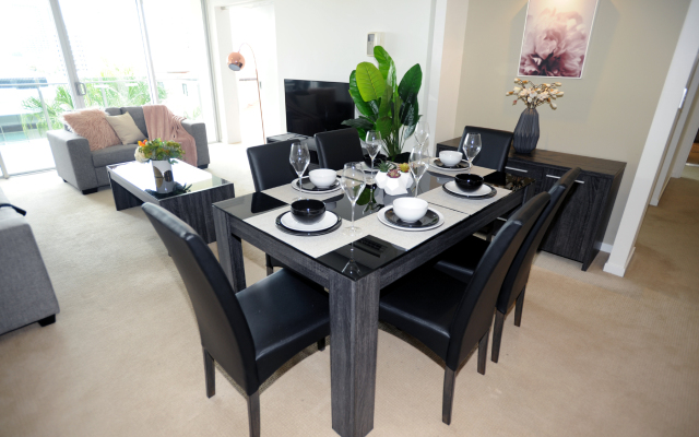 Surfers Paradise Three Bedroom With Pool and Spa Access