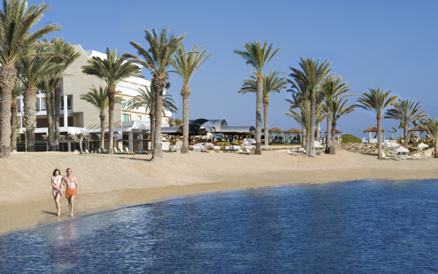 Constantinou Bros Pioneer Beach Hotel