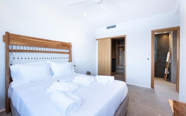 Myko Private Heated Pool on Beach Villa