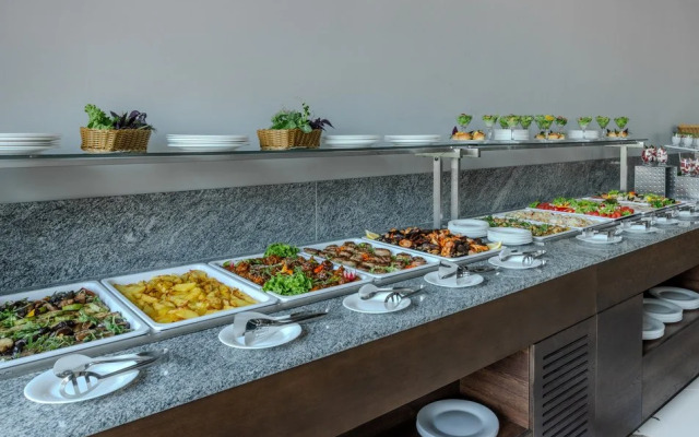 Отель Солнце и море