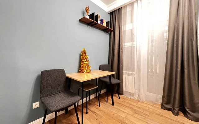 Na Ulitse Borisa Slyusara 23s2 Flat