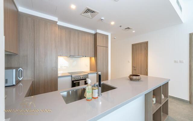 Апартаменты Marco Polo Fancy Marina Getaway With Mesmerizing Views