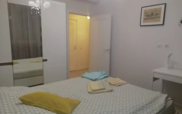 Yevrotryoshka m.Botanicheskiy sad Flat