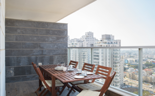 Deluxe & Terrace with City Overview by FeelHome  Apartments