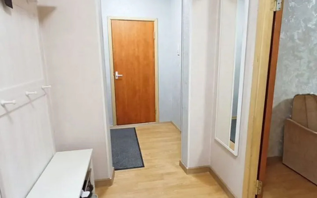 S 4 Razdelnymi Cpalnymi Mectami Flat