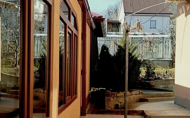 Azaliya Guest house