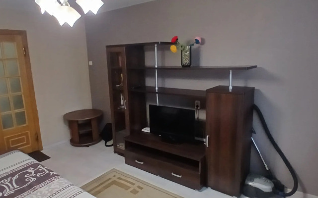 Квартира посуточно на Бардина Возле Микрохирургии глаза и Бонума