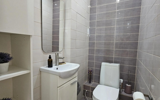 White Lodging Flat