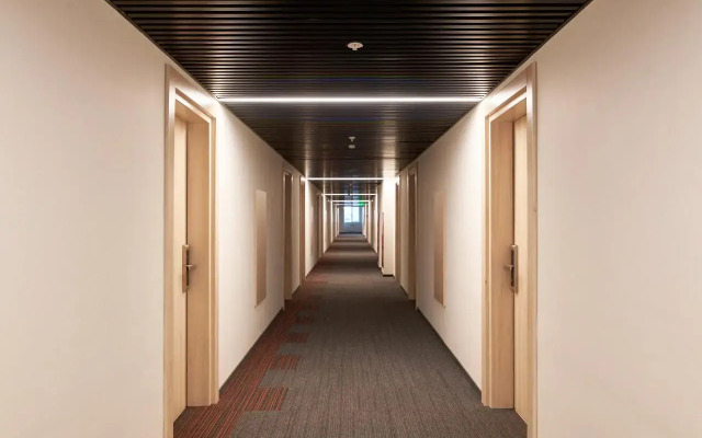Yes Apartment Hotel