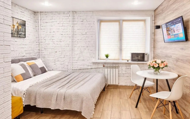 Kvartira Studia v stile Loft radom s GBU Gorodskoj kliniceskoj bol'nicej No1