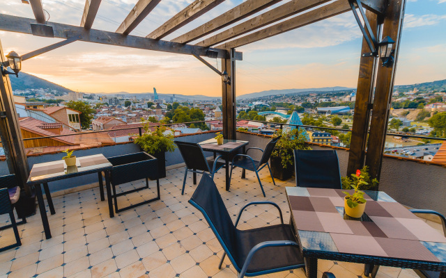 Citadel Narikala Hotel