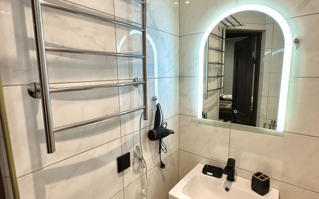 Квартира ШикаЛад КМВ Люкс напротив Интуриста