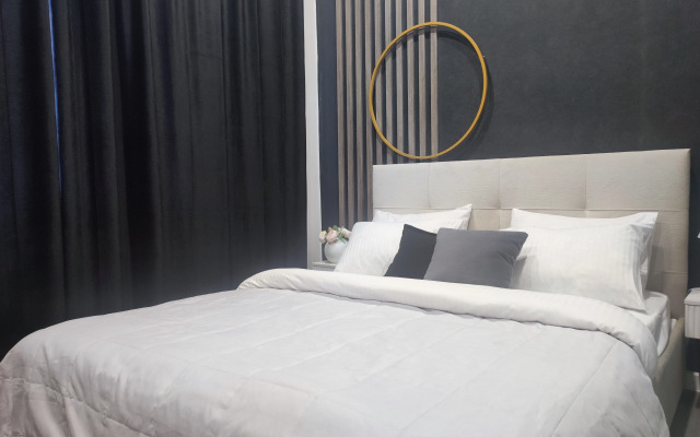 S Otdelnostoyaschey Vannoy Apartments