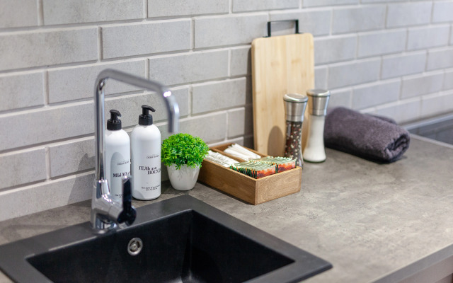 Квартира Уютная 1-к в географическом центре на Панова 50