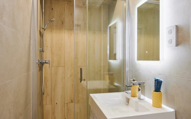 Bakhrushina 5 Apartments