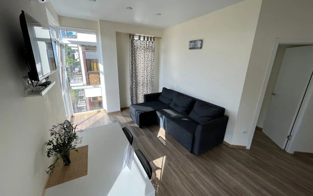 Na Ulitse Nagorny Tupik 13a Flat