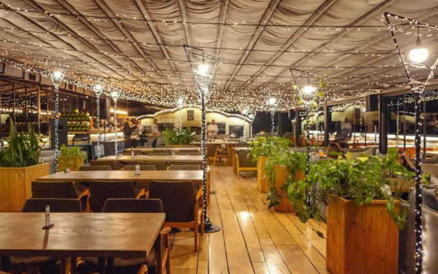 IOTA Hotel Tbilisi Hotel