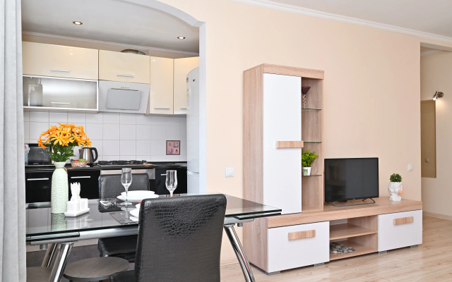 New Life U Tsentralnoy Ploschadi Apartments