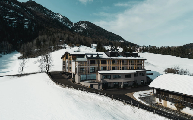 La Cort My Dollhouse - Adults Only