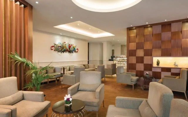 Hotel Ramada by Wyndham Abu Dhabi Corniche