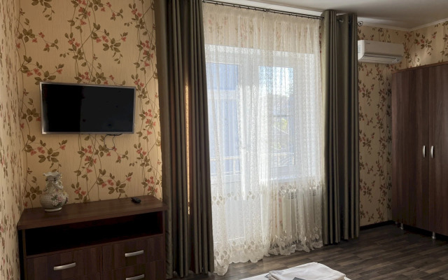 Апартаменты 381 Мичурина 7