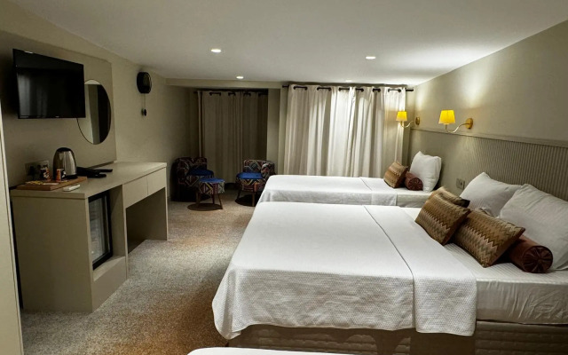 Astro Suites Hotel