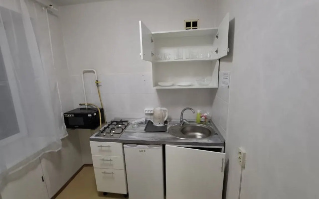 Dobrye Sutki Na Krasnom Pereulke 17 Apartments