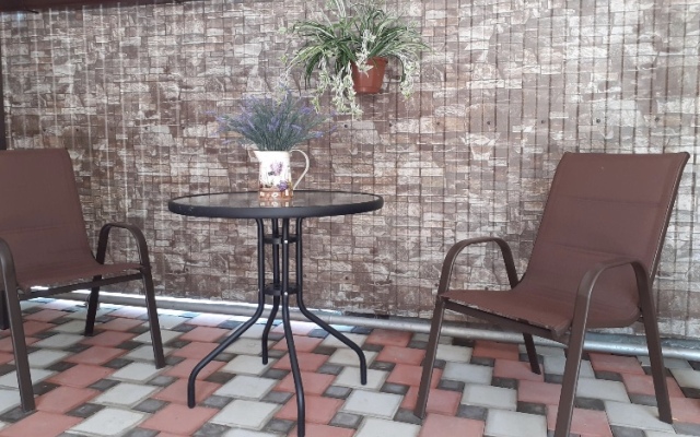 Uyut Guest House