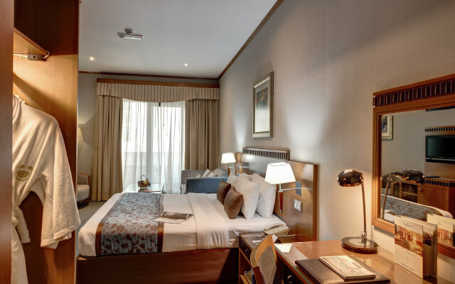 Golden Tulip Al Barsha Hotel