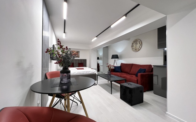 Tiny Modern Home In 1st Floor, Saryan Apartments
