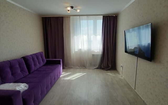 Апартаменты на улице Авиаторов 38