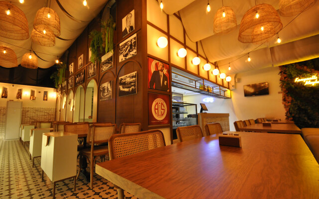 Mic Royal Hotel