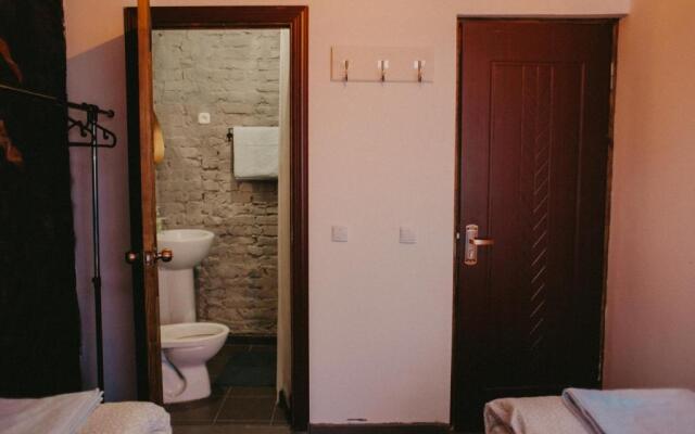 Tolstoy Art Hostel