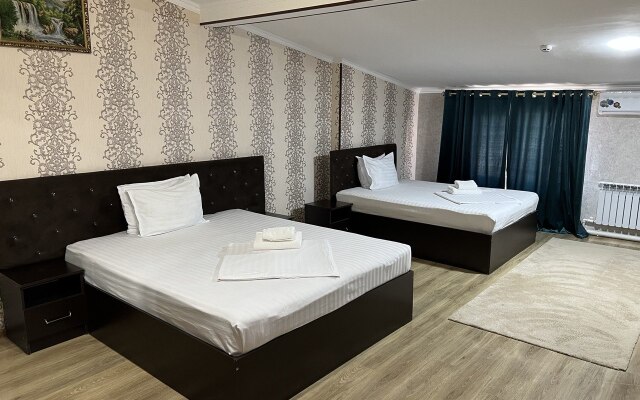 Garden City Hotel