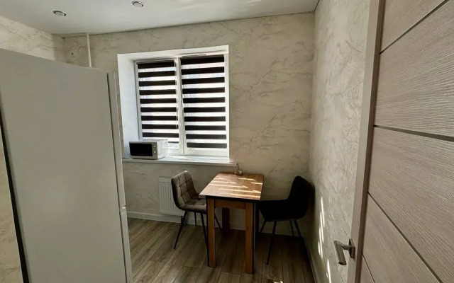 Komfortnaya Nedaleko Ot Aeroporta Flat