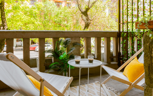 KeyGo #0041, 1 Bedroom, Near St. Sarkis Church Apartments