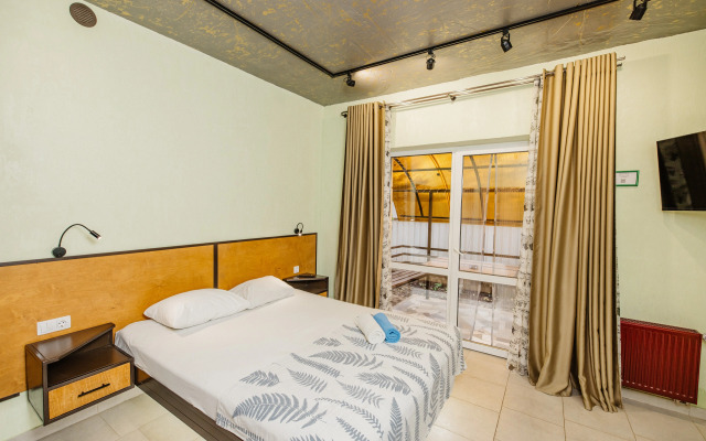 Студия # 11 с личной террасой