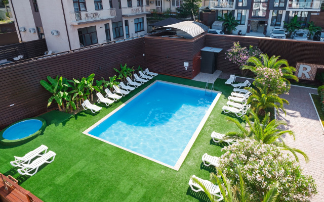 Green Palace 4 S Podogrevaemym Basseynom Krugly God Apartment