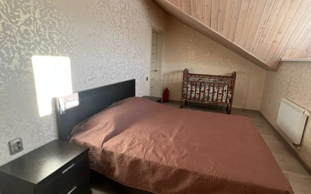 Na Bannom Townhouse