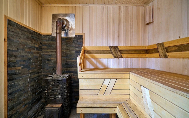 Kottedzh s saunoy ryadom s Petergofom Private house