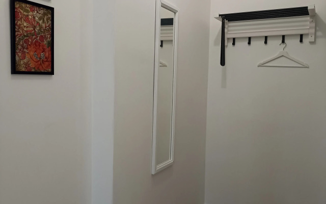 Na Beregu Nevy Flat