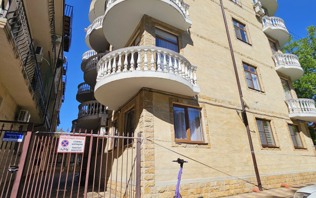 Studiya Na Tyulpanov 25 Flat