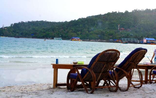 Ben white beach Bungalow