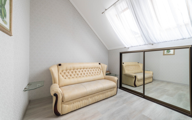 Unikal'naya s dvumya spal'nyami v 2kh minutakh ot tts Mandarin Flat