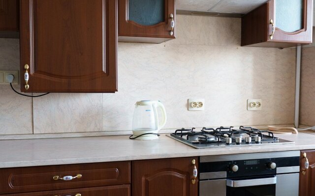 Dvukhkomnatnye na Plekhanova 83 Apartments