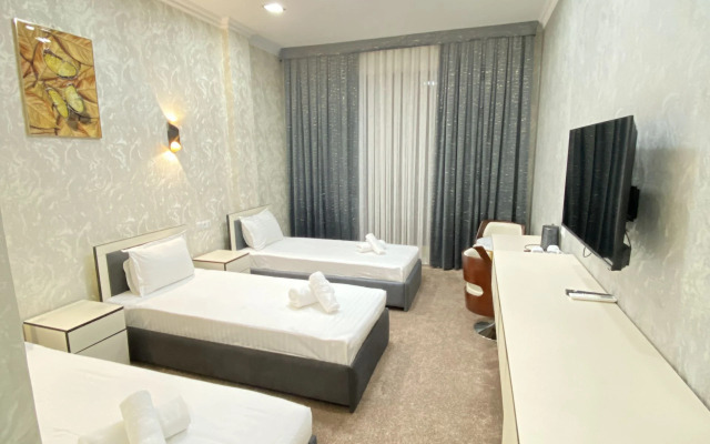 Almir Avenue Hotel