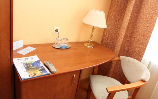 Отель Надеждинский