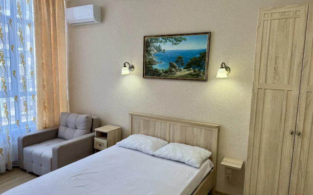 Квартира 121 с балконом в ЖК Черноморский Толстый мыс